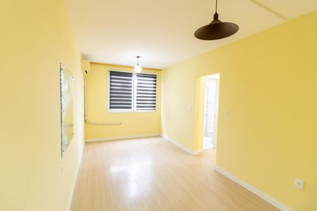 Sala de apartamento à venda com 2 quartos, 60m² em Vila Conceição, Porto Alegre