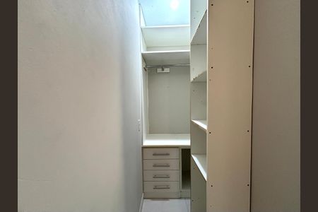 Closet de apartamento para alugar com 1 quarto, 25m² em Ingleses do Rio Vermelho, Florianópolis