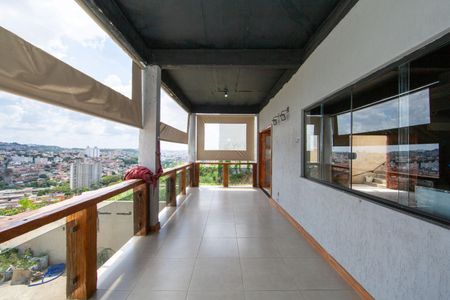 VARANDA de casa para alugar com 2 quartos, 300m² em Havaí, Belo Horizonte