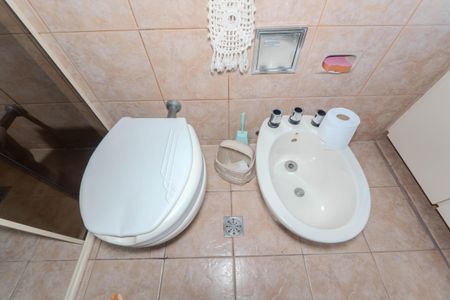 Banheiro da Suíte 1 de apartamento para alugar com 4 quartos, 135m² em Jardim Paulista, São Paulo