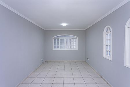 Sala de casa para alugar com 2 quartos, 180m² em Jaguará, São Paulo