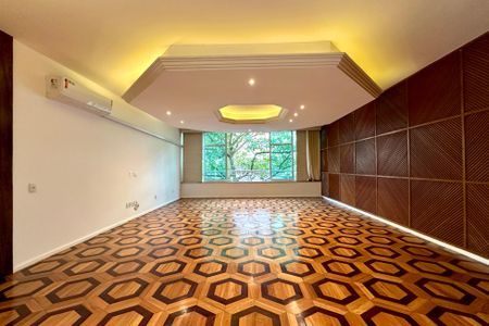 Apartamento para alugar com 4 quartos, 210m² em Leblon, Rio de Janeiro