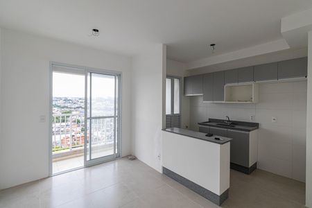 Sala e Cozinha de apartamento para alugar com 2 quartos, 46m² em Jardim Santa Maria, São Paulo