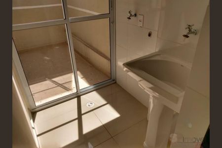 Apartamento à venda com 2 quartos, 50m² em Vila Nivi, São Paulo