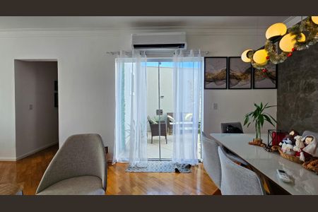 Sala de casa à venda com 3 quartos, 217m² em Jardim Consorcio, São Paulo