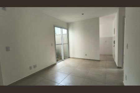 Sala de apartamento à venda com 2 quartos, 52m² em Vargem Pequena, Rio de Janeiro