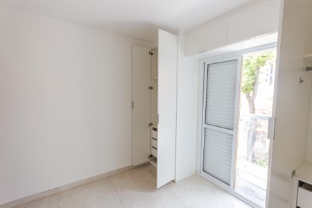 Apartamento à venda com 2 quartos, 46m² em Jardim das Maravilhas, Santo André