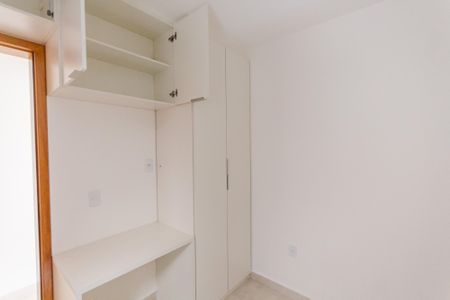 Apartamento à venda com 2 quartos, 46m² em Jardim das Maravilhas, Santo André