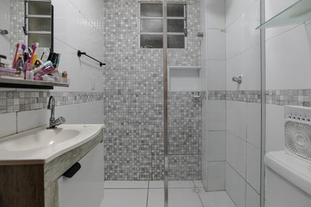 Banheiro de apartamento para alugar com 2 quartos, 56m² em Vila Mogi Moderno, Mogi das Cruzes