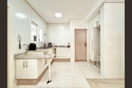 Casa de Condomínio à venda com 4 quartos, 400m² em Anhangabaú, Jundiaí