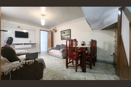 Sala de casa para alugar com 6 quartos, 223m² em Vila Matias, Santos