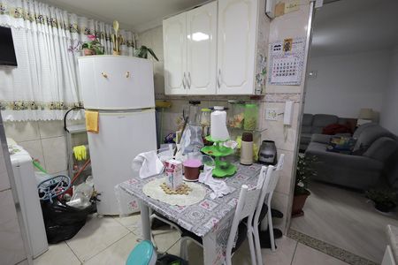 Cozinha de apartamento à venda com 2 quartos, 54m² em Conjunto Residencial Planeta, Santo André