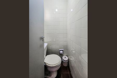 Apartamento para alugar com 102m², 2 quartos e 1 vaga Apartamento para alugar com 102m², 2 quartos e 1 vagaBanheiro de serviço