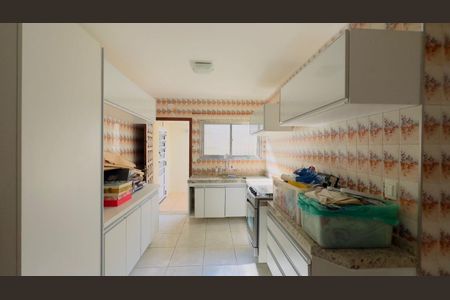 Casa à venda com 3 quartos, 127m² em Jardim Tremembe, São Paulo