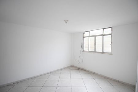 Sala de apartamento para alugar com 2 quartos, 45m² em Estrela do Norte, São Gonçalo