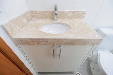 Banheiro de apartamento para alugar com 1 quarto, 26m² em Vila Isolina Mazzei, São Paulo