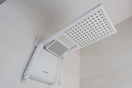 Banheiro de apartamento para alugar com 1 quarto, 26m² em Vila Isolina Mazzei, São Paulo