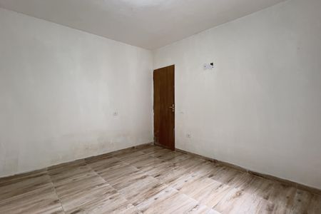 Quarto de casa para alugar com 1 quarto, 60m² em Jardim Guilhermino, Guarulhos