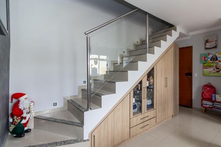 Escada de apartamento à venda com 2 quartos, 100m² em Sinimbu, Belo Horizonte