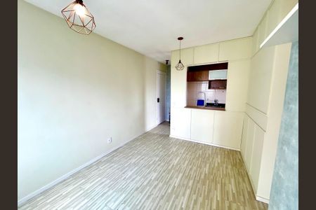 Sala de apartamento à venda com 2 quartos, 45m² em Ponte Grande, Guarulhos