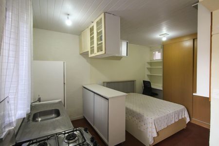 Studio de casa para alugar com 1 quarto, 30m² em Parque Santo Antônio, São Paulo