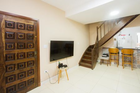 Casa à venda com 2 quartos, 190m² em Jardim Internacional, São Paulo