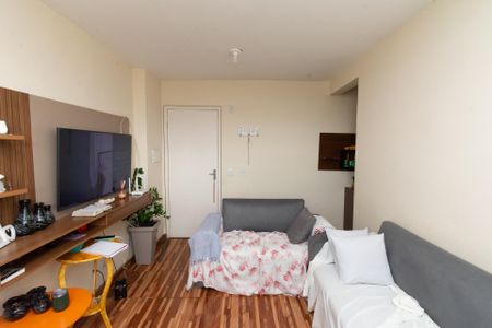 Sala de apartamento à venda com 3 quartos, 55m² em Fonte Grande, Contagem