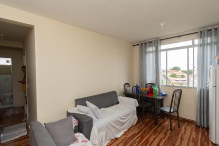Sala de apartamento à venda com 3 quartos, 55m² em Fonte Grande, Contagem