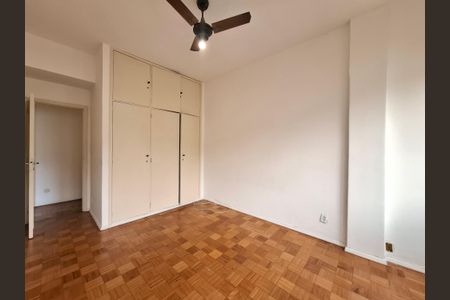 Quarto 1 de apartamento para alugar com 3 quartos, 120m² em Laranjeiras, Rio de Janeiro