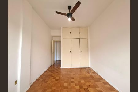 Quarto 1 de apartamento para alugar com 3 quartos, 120m² em Laranjeiras, Rio de Janeiro
