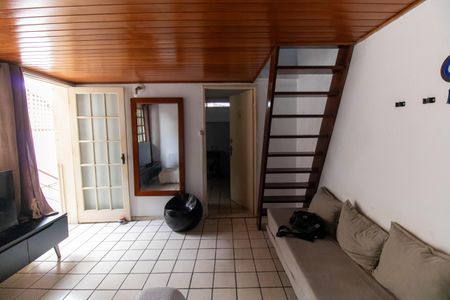 Sala de casa à venda com 6 quartos, 200m² em São Domingos, Niterói