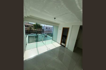 Casa para alugar com 3 quartos, 105m² em Rio Branco, Belo Horizonte