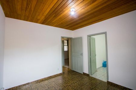 Sala de casa à venda com 2 quartos, 70m² em Jardim Stetel, Santo André