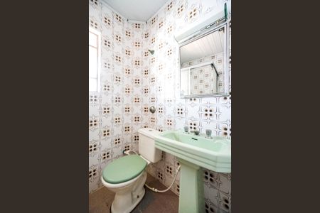 Banheiro de casa de condomínio para alugar com 1 quarto, 65m² em Vila Carrão, São Paulo