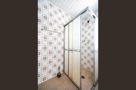 Banheiro de casa de condomínio para alugar com 1 quarto, 65m² em Vila Carrão, São Paulo