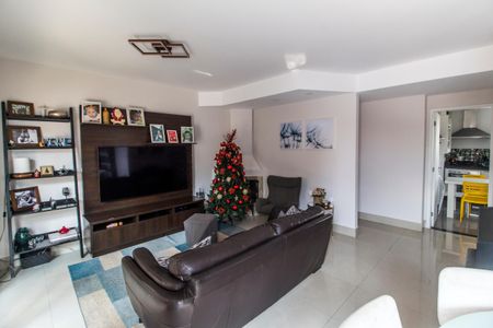 Sala de casa de condomínio para alugar com 3 quartos, 160m² em Residencial Dois (tambore), Santana de Parnaíba