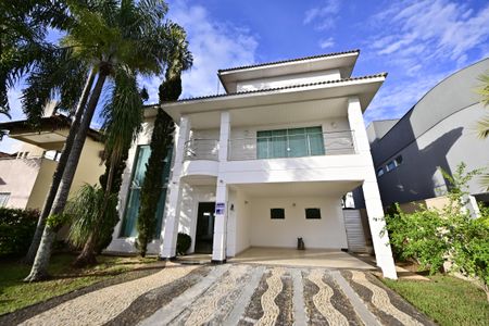 Casa de Condomínio para alugar com 4 quartos, 396m² em Residencial Eldorado, Goiânia