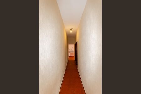 Corredor de casa à venda com 4 quartos, 225m² em Vila Cruz das Almas, São Paulo