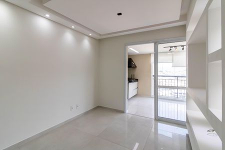 Sala de kitnet/studio à venda com 2 quartos, 58m² em Jardim Flor da Montanha, Guarulhos