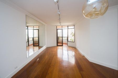 Apartamento para alugar com 3 quartos, 270m² em Santo Amaro, São Paulo