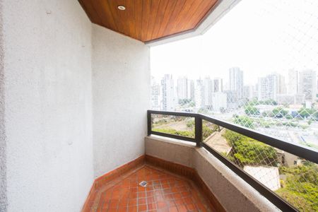 Apartamento para alugar com 3 quartos, 270m² em Santo Amaro, São Paulo