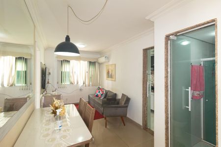 Sala de apartamento para alugar com 3 quartos, 48m² em Campo Grande, Rio de Janeiro