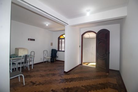 Sala de casa para alugar com 3 quartos, 311m² em Tristeza, Porto Alegre