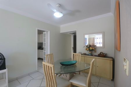 Sala de apartamento para alugar com 2 quartos, 76m² em Jardim Belmar, Guarujá