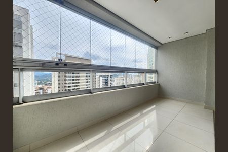 Varanda de apartamento à venda com 3 quartos, 86m² em Vila da Serra, Nova Lima