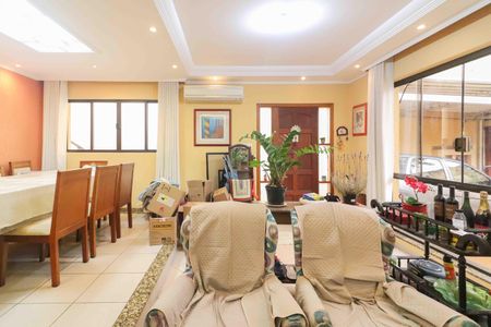 Sala de casa à venda com 3 quartos, 150m² em Rio Pequeno, São Paulo