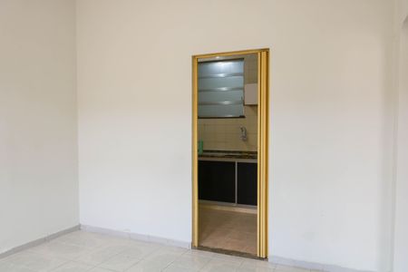 Sala de casa de condomínio à venda com 2 quartos, 60m² em Piedade, Rio de Janeiro