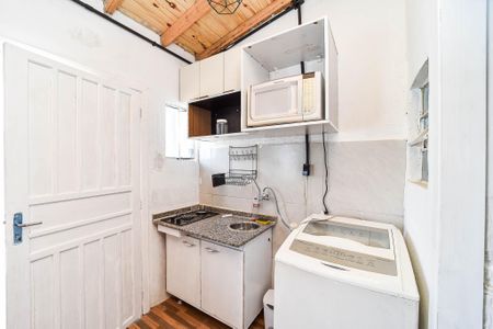 Cozinha de kitnet/studio para alugar com 1 quarto, 18m² em Sarandi, Porto Alegre