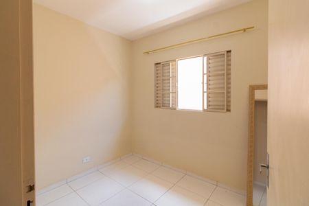 Quarto 2 de casa à venda com 3 quartos, 200m² em Vila Albano, São Paulo