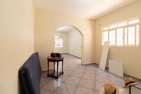 Sala de casa à venda com 3 quartos, 200m² em Vila Albano, São Paulo